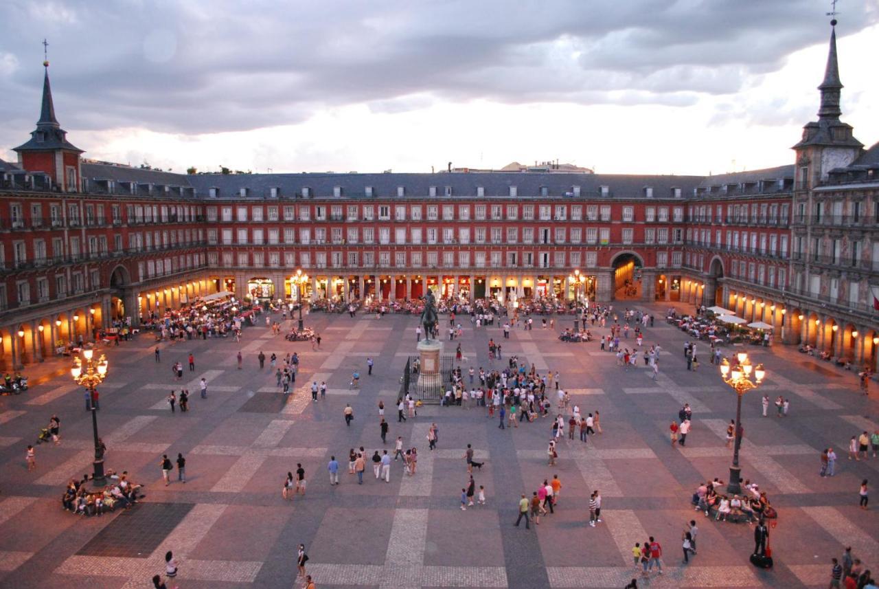 Nuevo Elegante Piso Vintage En Plena Plaza Mayor マドリード エクステリア 写真